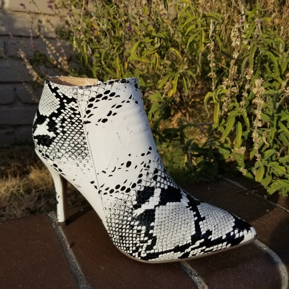 Pointed Toe Snake Ankle Booties Stilettos - Picture 4 of 6